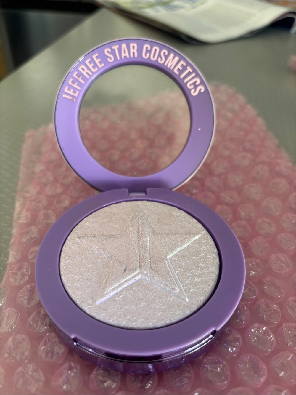 Jeffree Star -EXTREME FROST -CHOKING ON ICE